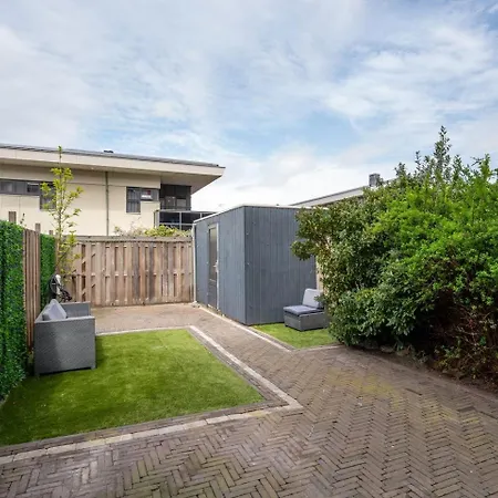 Very Spacious Near City Of Leiden Сasa de vacaciones Oegstgeest