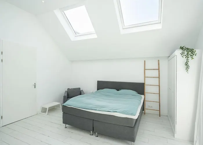 Сasa de vacaciones Very Spacious Near City Of Leiden